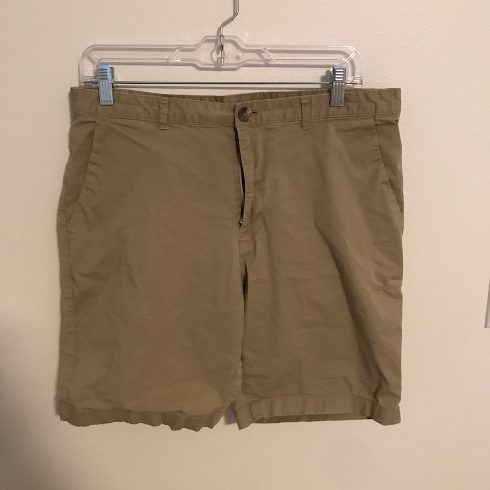 Calvin Klein khaki shorts 34